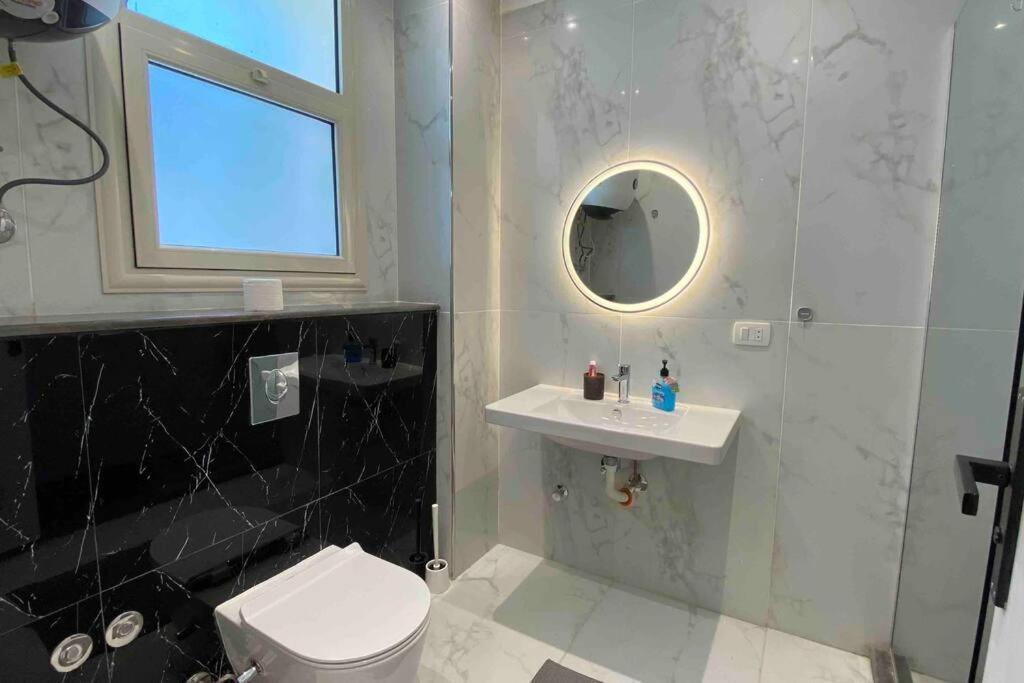 Baytona Apartman Qaryat Shakush Kültér fotó