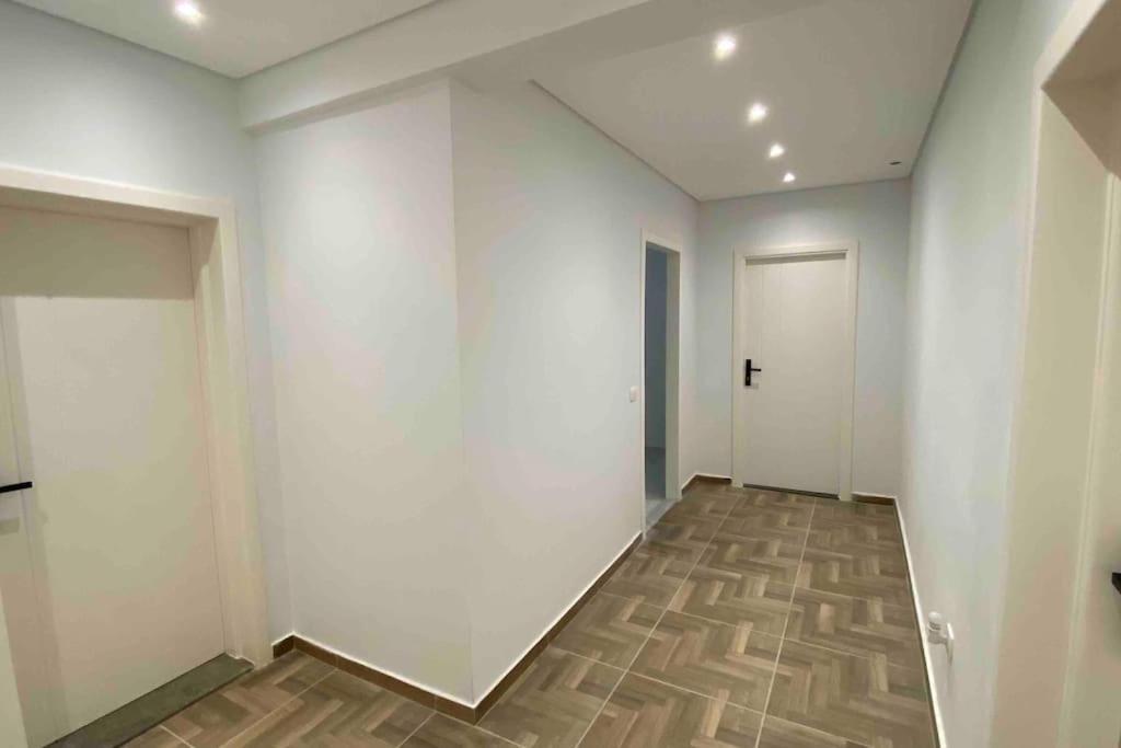 Baytona Apartman Qaryat Shakush Kültér fotó