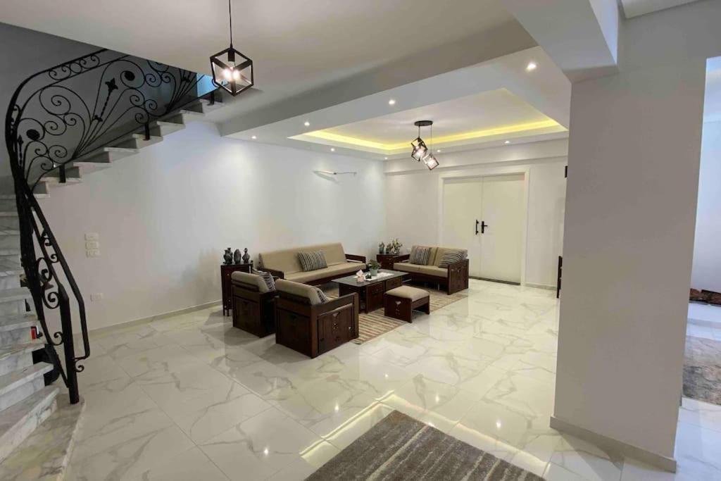 Baytona Apartman Qaryat Shakush Kültér fotó
