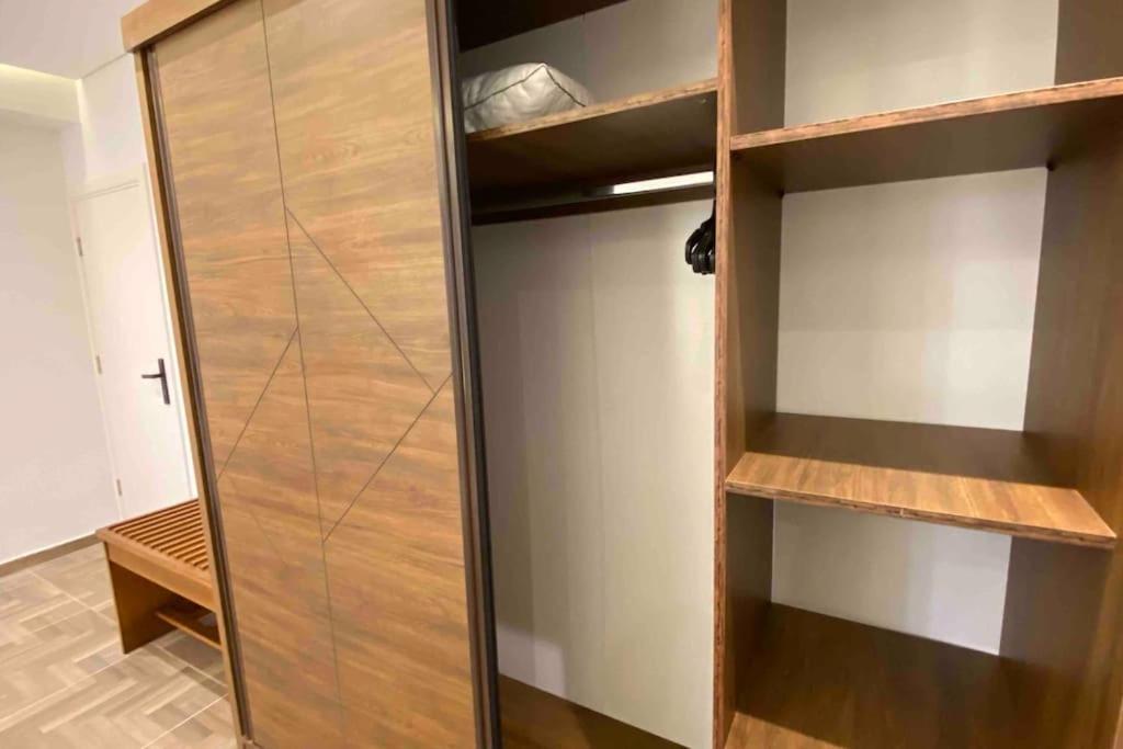 Baytona Apartman Qaryat Shakush Kültér fotó